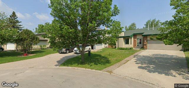 Larawan ng 10 Hallmark Point sa Winnipeg, Manitoba