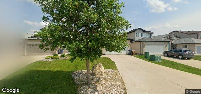 Larawan ng 101 Cloverwood Road sa Winnipeg, Manitoba