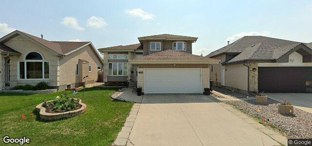 Larawan ng 1025 Scurfield Boulevard sa Winnipeg, Manitoba