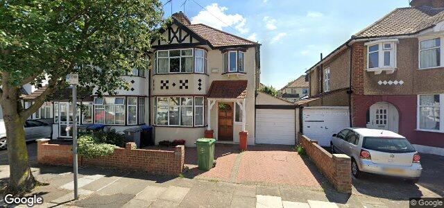 Larawan ng 107 Fleetwood Road sa Winnipeg, Manitoba