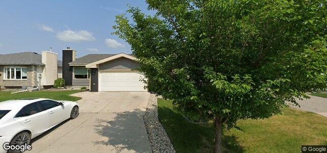 Larawan ng 107 Saxon Bay sa Winnipeg, Manitoba