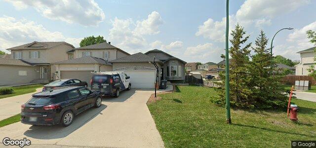 Larawan ng 108 Cloverwood Road sa Winnipeg, Manitoba