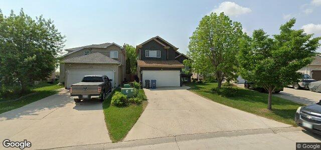Larawan ng 110 Vineland Crescent sa Winnipeg, Manitoba