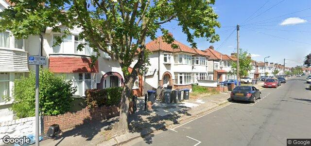 Larawan ng 114 Fleetwood Road sa Winnipeg, Manitoba