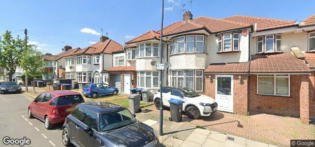 Larawan ng 118 Fleetwood Road sa Winnipeg, Manitoba