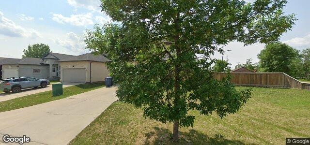Larawan ng 120 Roseglen Crescent sa Winnipeg, Manitoba