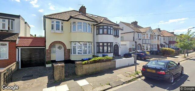 Larawan ng 123 Fleetwood Road sa Winnipeg, Manitoba