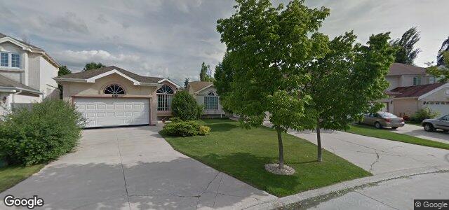 Larawan ng 124 Invermere Street sa Winnipeg, Manitoba