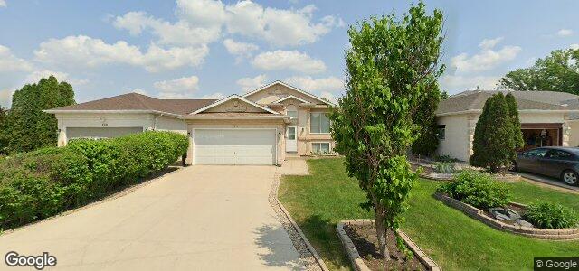 Larawan ng 132 Cedar Glen Road sa Winnipeg, Manitoba