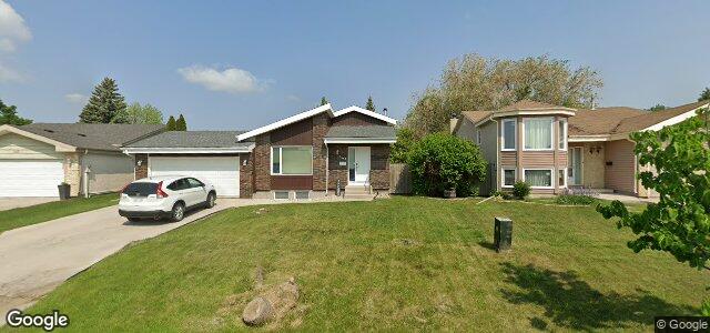 141 Burlington Way（加拿大曼尼托巴省溫尼伯市）房屋照片