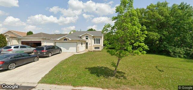 Larawan ng 144 Cedar Glen Road sa Winnipeg, Manitoba