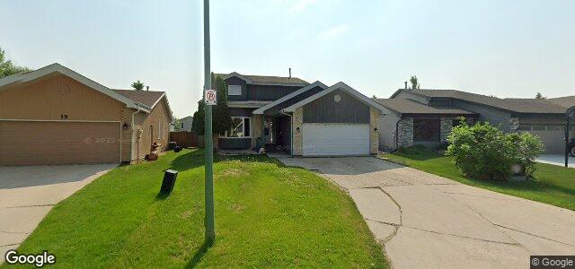 Larawan ng 15 Invermere Street sa Winnipeg, Manitoba