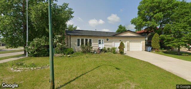 Larawan ng 151 Bessboro Street sa Winnipeg, Manitoba