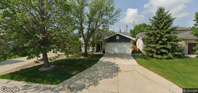 Photo of 151 Southbend Crescent in Winnipeg, Manitoba