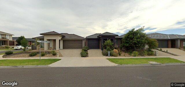 Photo of 18 Hammersmith Road in Winnipeg, Manitoba