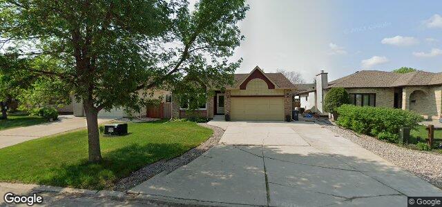 Larawan ng 18 Pincarrow Road sa Winnipeg, Manitoba