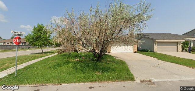 Larawan ng 2 Leamington Gate sa Winnipeg, Manitoba