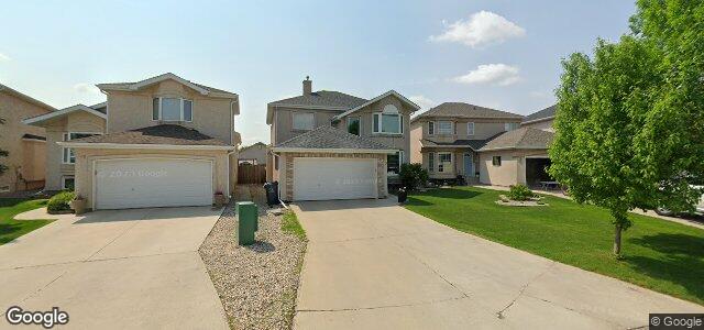 Larawan ng 215 Vineland Crescent sa Winnipeg, Manitoba