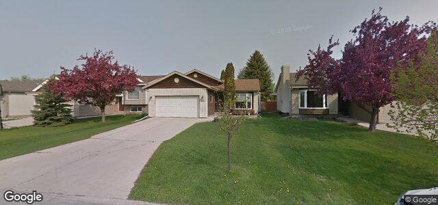 Larawan ng 22 Saxon Bay sa Winnipeg, Manitoba