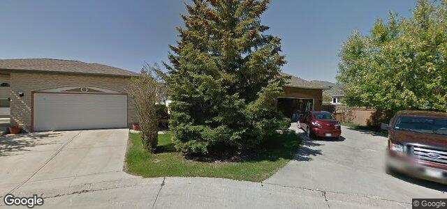 Larawan ng 251 Columbia Drive sa Winnipeg, Manitoba