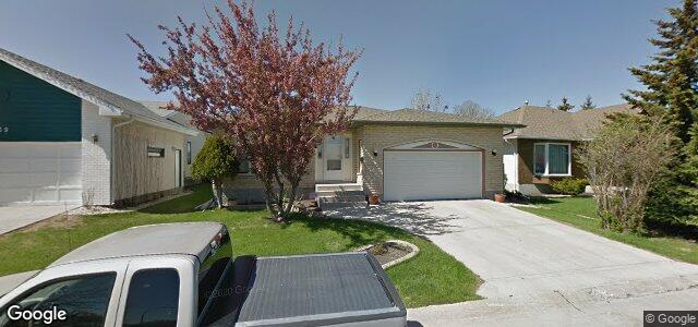Larawan ng 255 Columbia Drive sa Winnipeg, Manitoba