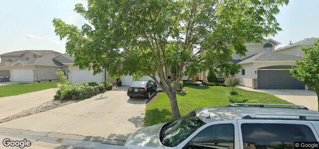 Larawan ng 30 Vineland Crescent sa Winnipeg, Manitoba