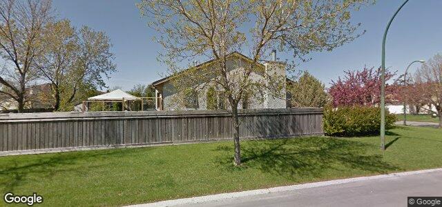 Larawan ng 35 Saxon Bay sa Winnipeg, Manitoba