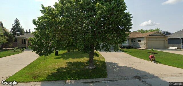 Larawan ng 35 Southbend Crescent sa Winnipeg, Manitoba