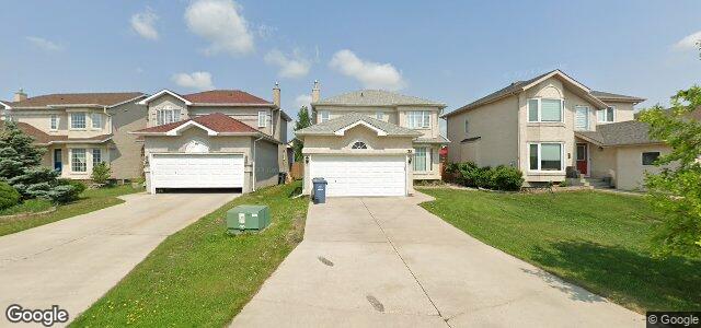 Larawan ng 35 Vineland Crescent sa Winnipeg, Manitoba