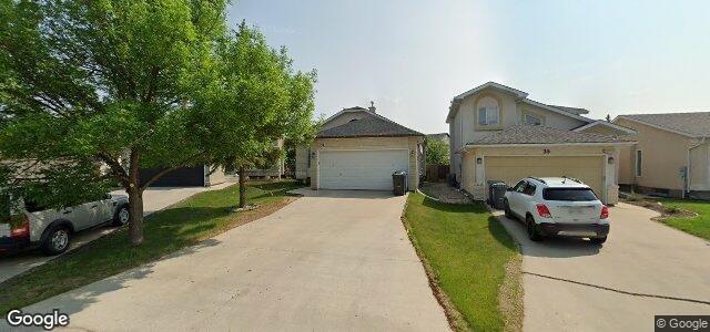 Larawan ng 39 Invermere Street sa Winnipeg, Manitoba