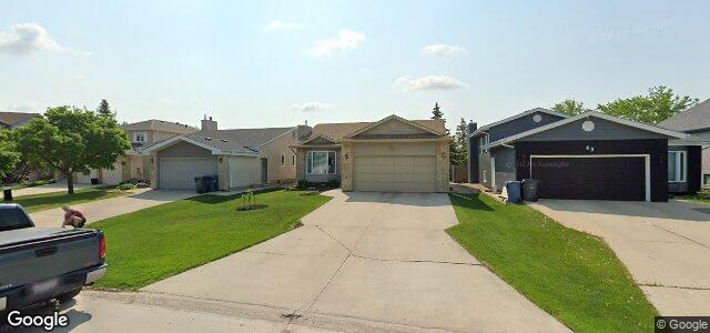 Photo of 39 Southbend Crescent in Winnipeg, Manitoba