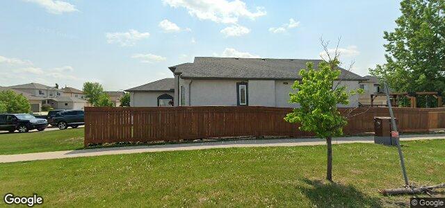 Larawan ng 4 Moncrief Lane sa Winnipeg, Manitoba