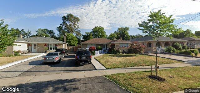 Larawan ng 40 Roseglen Crescent sa Winnipeg, Manitoba