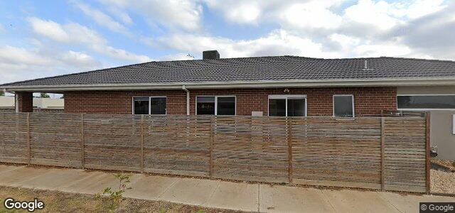 Larawan ng 42 Hammersmith Road sa Winnipeg, Manitoba