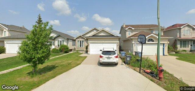 Larawan ng 49 Vineland Crescent sa Winnipeg, Manitoba