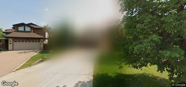 Larawan ng 50 Saxon Bay sa Winnipeg, Manitoba