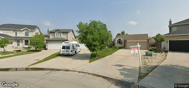 Larawan ng 51 Invermere Street sa Winnipeg, Manitoba