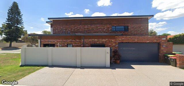 Larawan ng 55 Eglinton Crescent sa Winnipeg, Manitoba