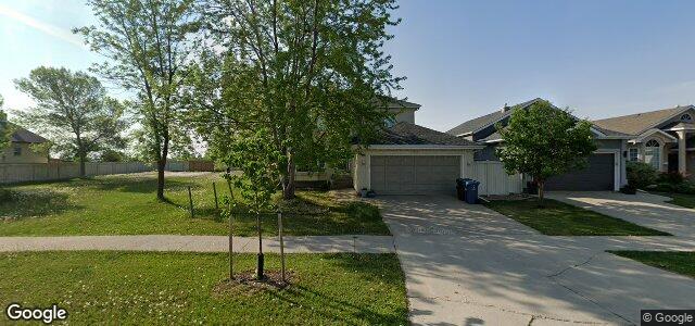 Larawan ng 640 Scurfield Boulevard sa Winnipeg, Manitoba
