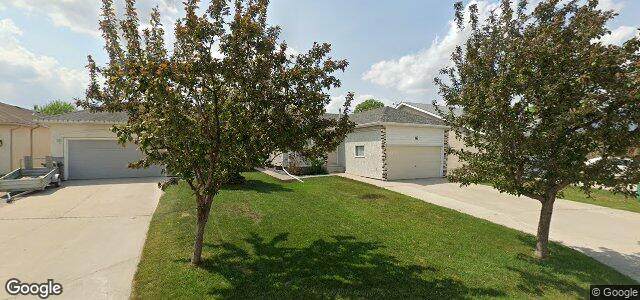 Larawan ng 66 Royal Oak Drive sa Winnipeg, Manitoba