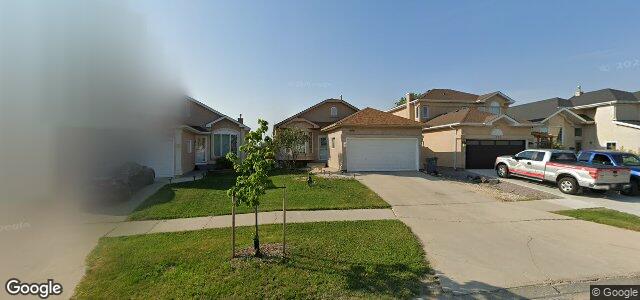 Larawan ng 696 Scurfield Boulevard sa Winnipeg, Manitoba