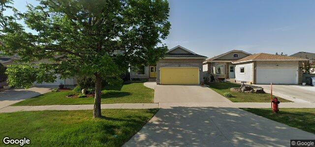 Larawan ng 712 Scurfield Boulevard sa Winnipeg, Manitoba