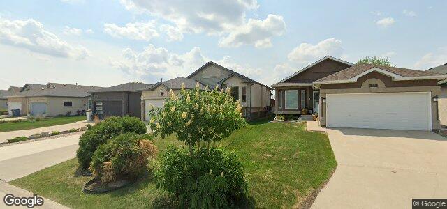 Larawan ng 72 Roseglen Crescent sa Winnipeg, Manitoba
