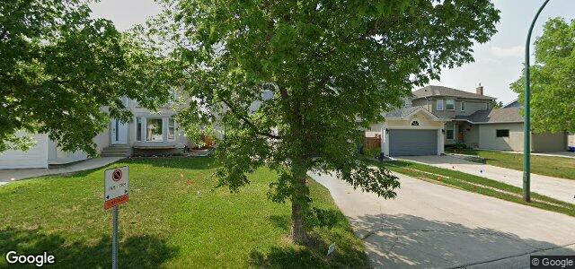 Larawan ng 76 Invermere Street sa Winnipeg, Manitoba