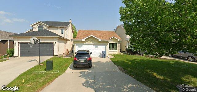 Larawan ng 83 Invermere Street sa Winnipeg, Manitoba