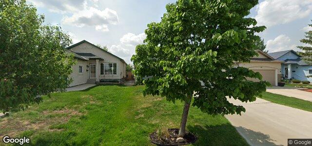Larawan ng 84 Roseglen Crescent sa Winnipeg, Manitoba