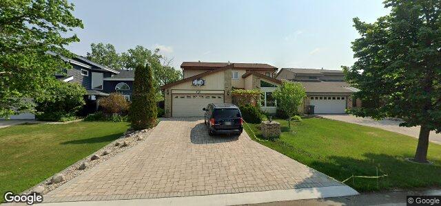 Larawan ng 90 Burlington Way sa Winnipeg, Manitoba