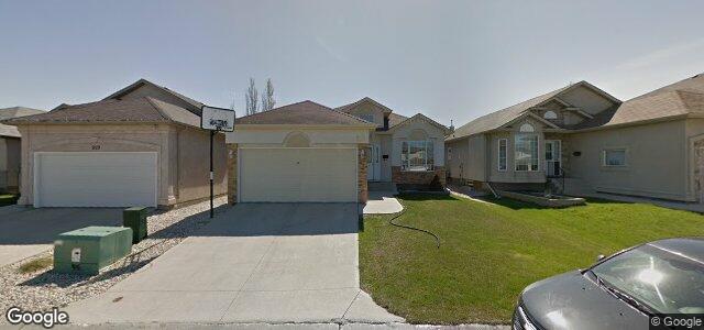 Larawan ng 915 Scurfield Boulevard sa Winnipeg, Manitoba