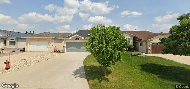 Larawan ng 92 Cedar Glen Road sa Winnipeg, Manitoba