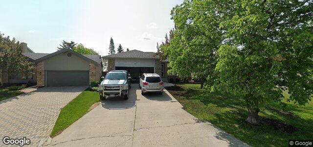 Larawan ng 94 Saxon Bay sa Winnipeg, Manitoba